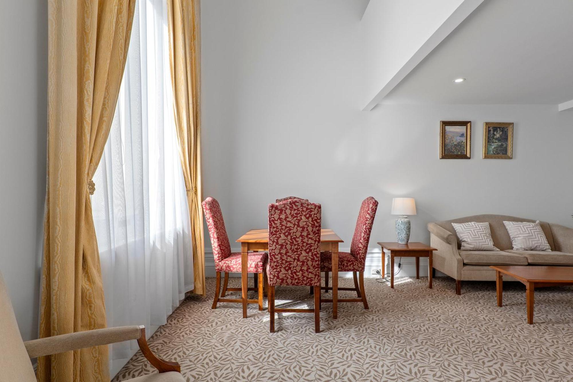 Character Apartment *